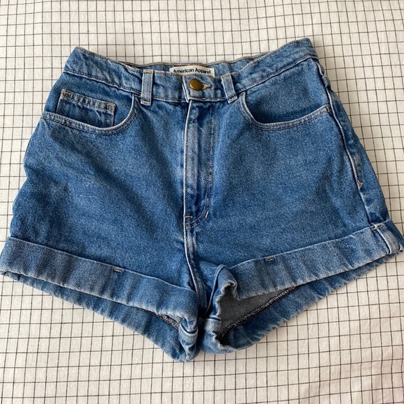 American Apparel denim shorts - Picture 1 of 4
